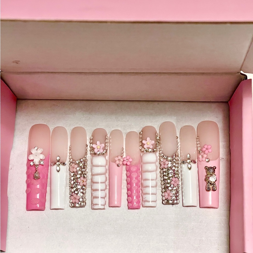 Press on handmade acrylic nails